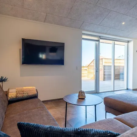 6 Person In Hvide Sande-by Traum *